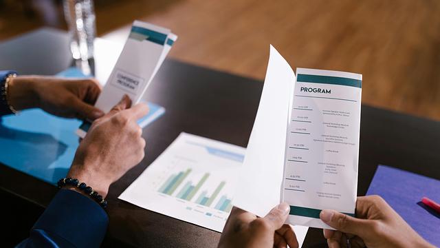 The Roles That Actually Win Government Contracts